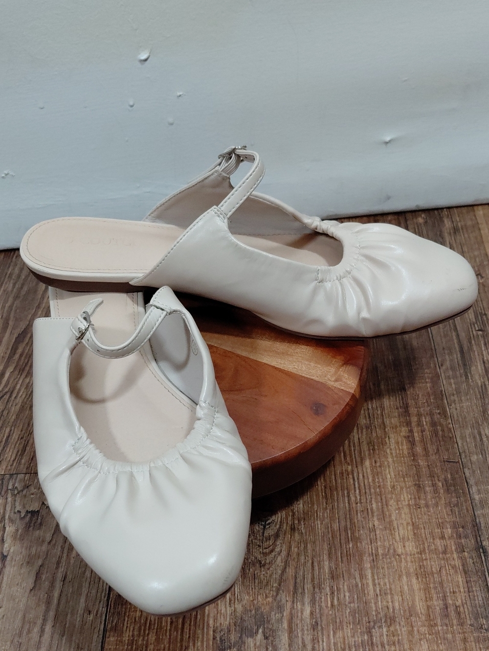 Coutgo Women's Mary Jane Cream Ruched Ballet Slip On Flats Size 7.5